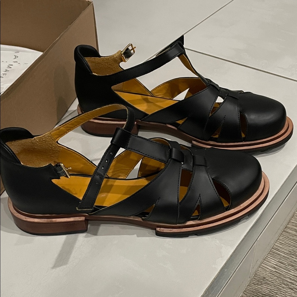 Mafalda Black fisherman Leather Flats with Strap - Picture 2 of 11